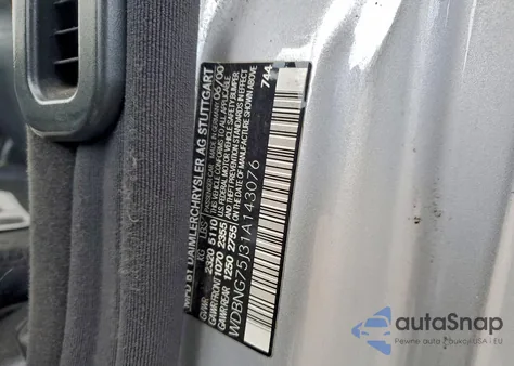 2001 Mercedes-Benz S 500 z USA, uszkodzony, nr VIN WDBNG75J31A143076